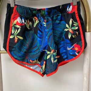 Nike Parrot Tropical Running Shorts Built-in Underwear Drawstring Windbreaker S